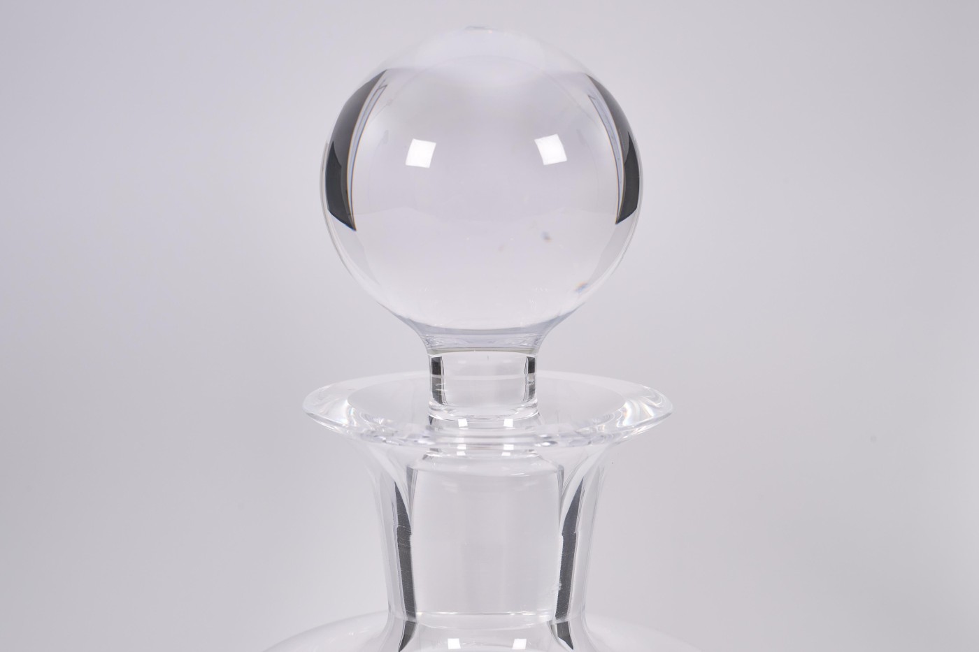 Bohemia Crystal Trio Decanter 1L - Image 5